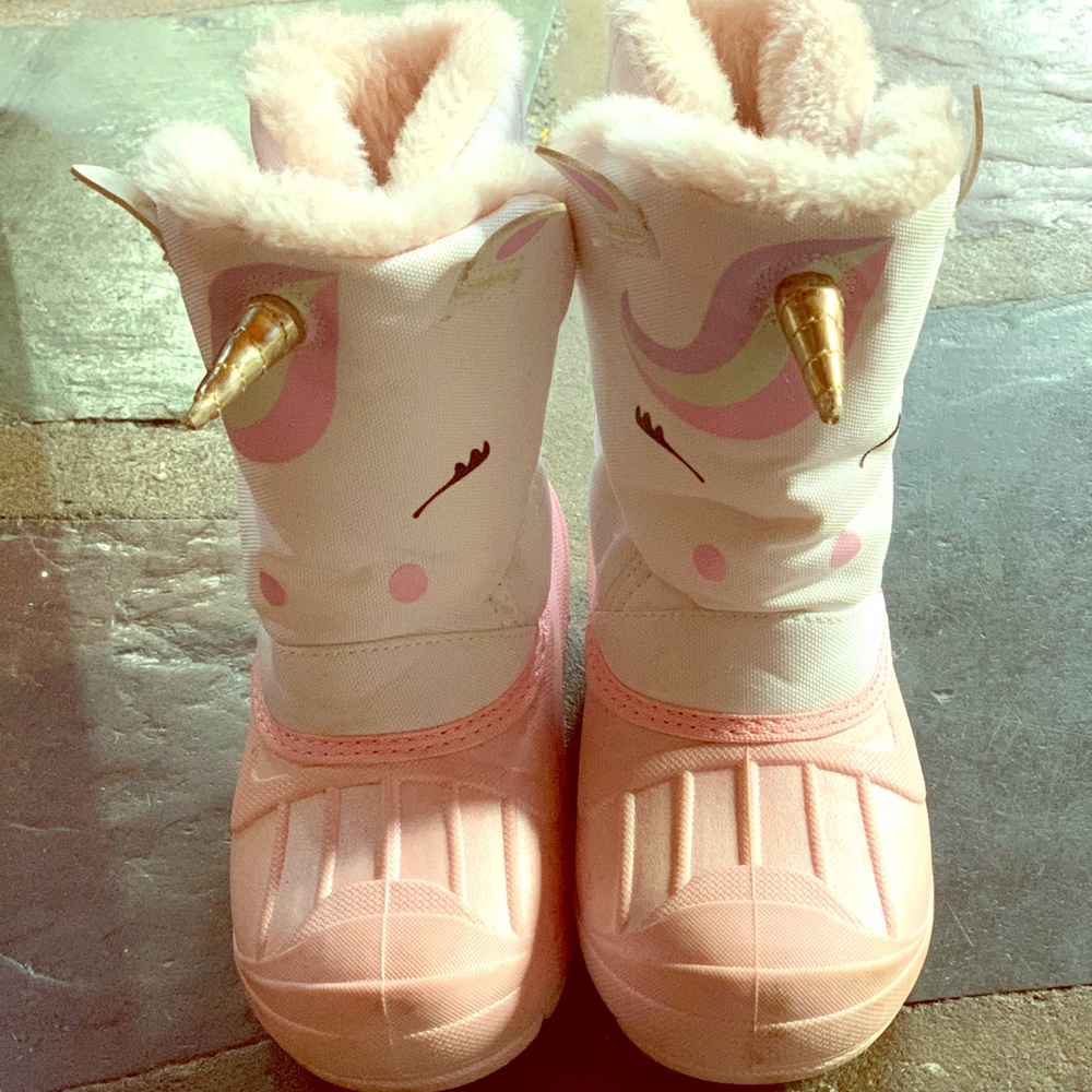 Girls unicorn snow boots
